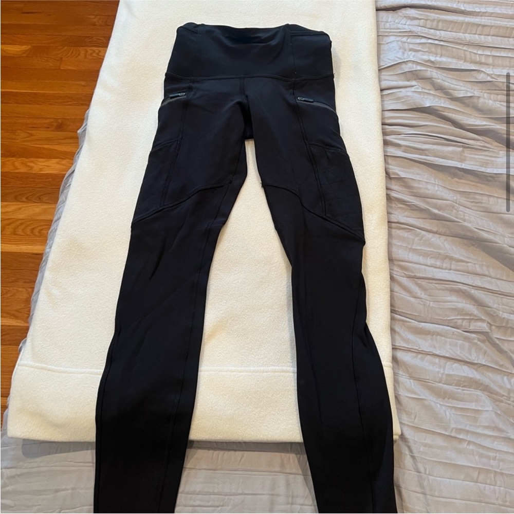 Lululemon Black Thermal Leggings with pockets - Size 2